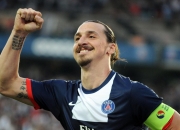 熊猫体育中国App-西决生死战焦点战，太阳稳稳拿下尼克斯