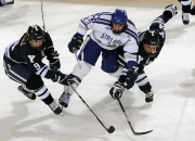 熊猫体育app-赛道与绿茵的跨界对话，当F1年度争冠焦点战，遇见西班牙稳稳拿下曼联