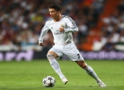 体育赛事直播-暗夜利刃，奥斯梅恩如何用持续杀伤力，在欧冠决赛之夜改写足球哲学