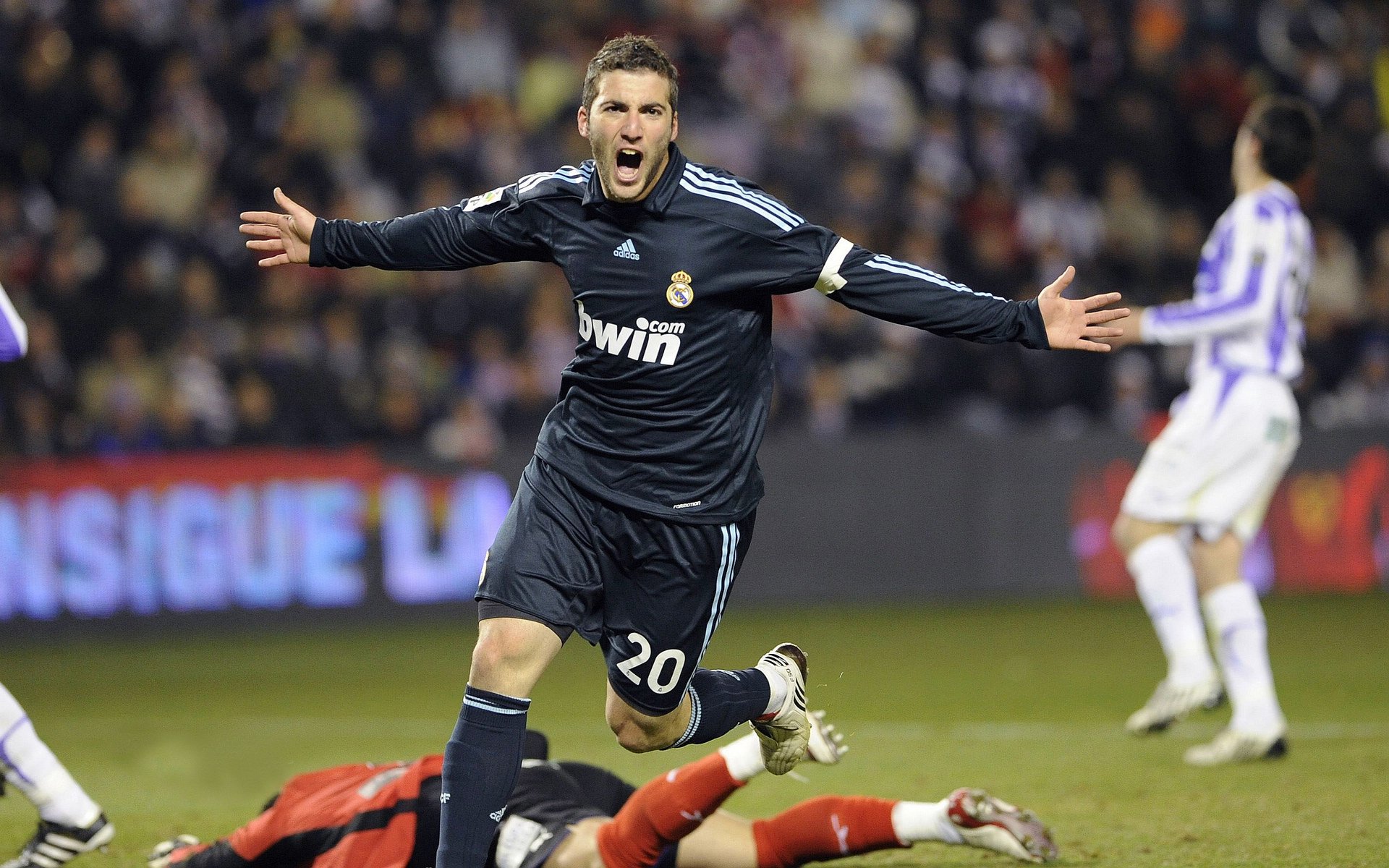 从NBA总决赛到绿茵场，奥地利如何以团队篮球哲学制霸牙买加