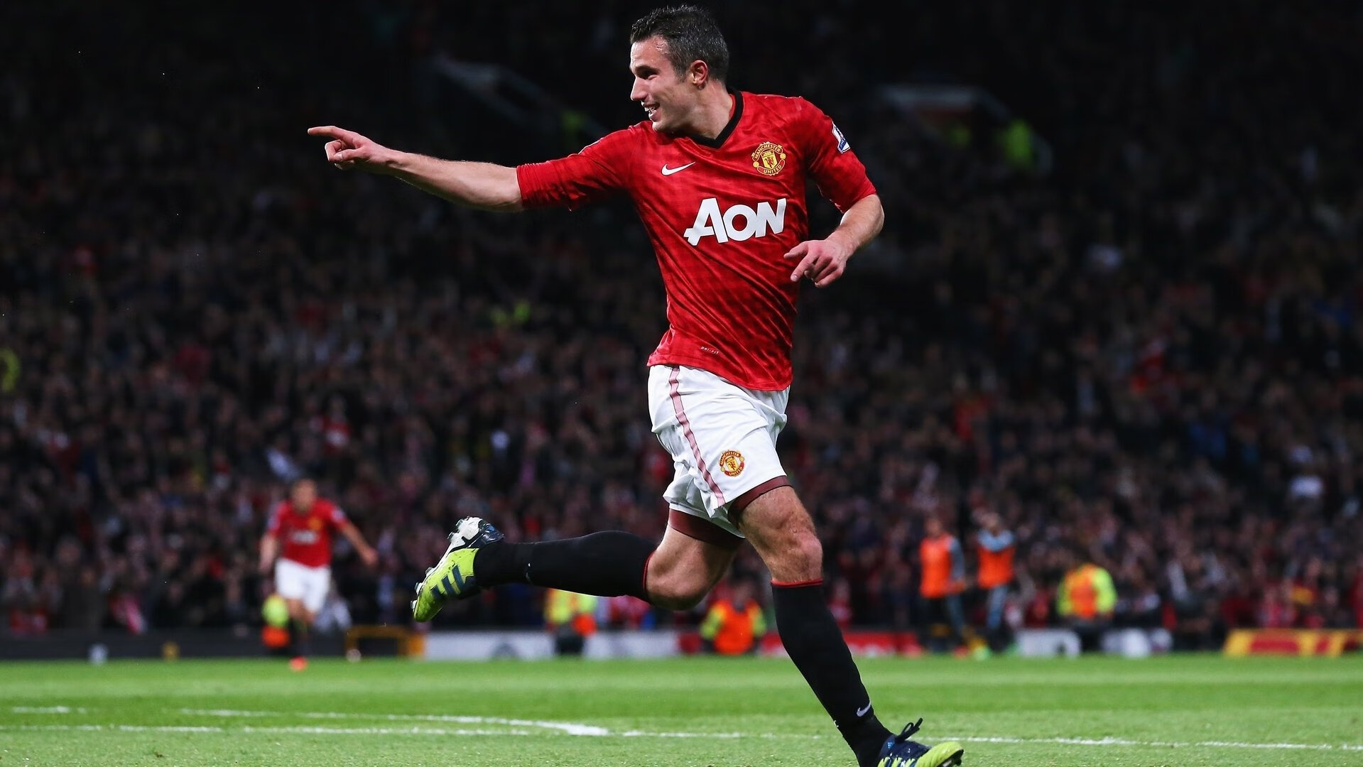 F1新赛季揭幕战之夜，当阿圭罗在关键时刻站出来