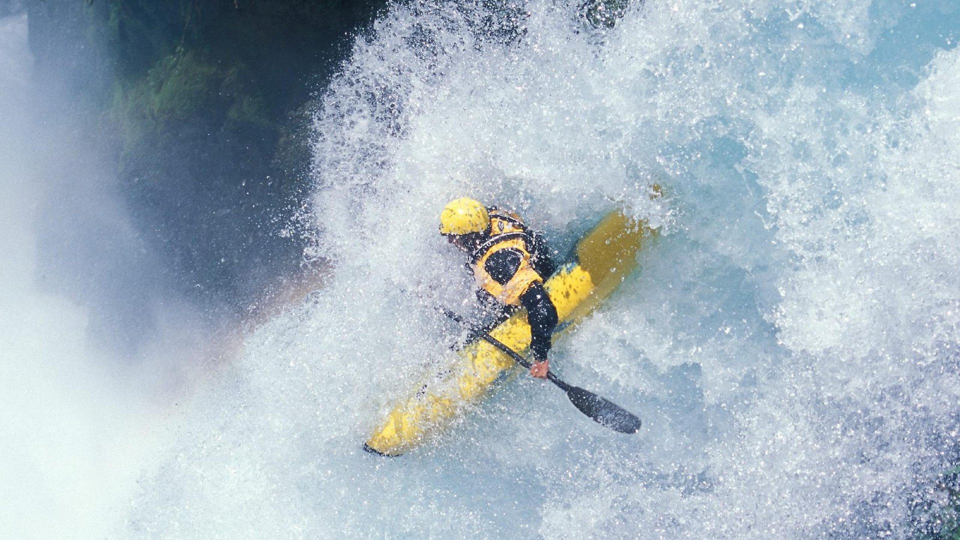 F1新赛季揭幕战之夜，当阿圭罗在关键时刻站出来