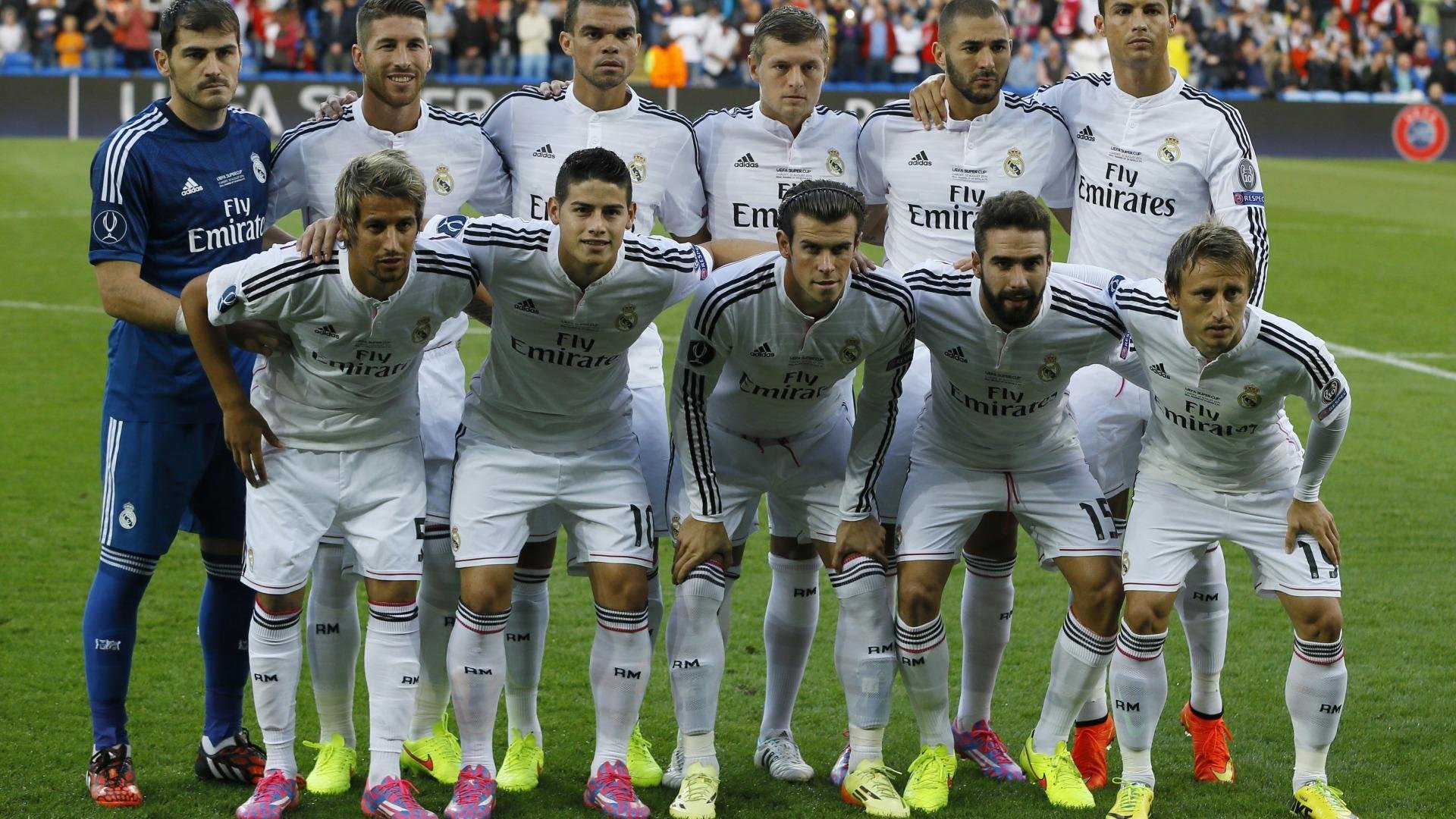 鹈鹕防线锁死新疆，小贾伦英超封神，两大唯一性瞬间，改写了篮球与足球的剧本